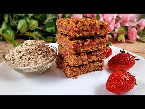 Take oats, strawberries and one lemon, make a wonderful dessert! Strawberry oat bars