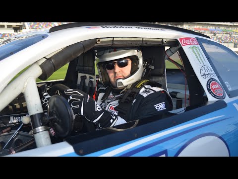Βίντεο: NASCAR στο Phoenix International Raceway (PIR)
