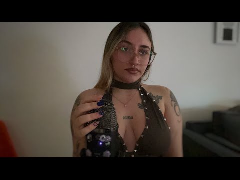ASMR RÁPIDO Y IMPROVISADO | MOUTH SOUNDS, FABRIC SCRATCHING, TAPPING