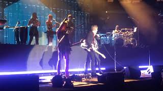 Beck w/ Britt Daniel - Dear Life / I turn my camera on (Spoon Cover) 7/19/18 @ Madison Square Garden