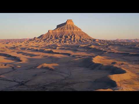 The Switch and the Spur - The Raconteurs Music Video