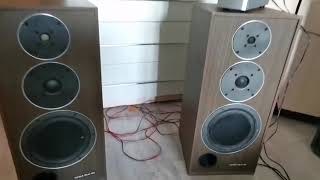:  130  002 vs microlab