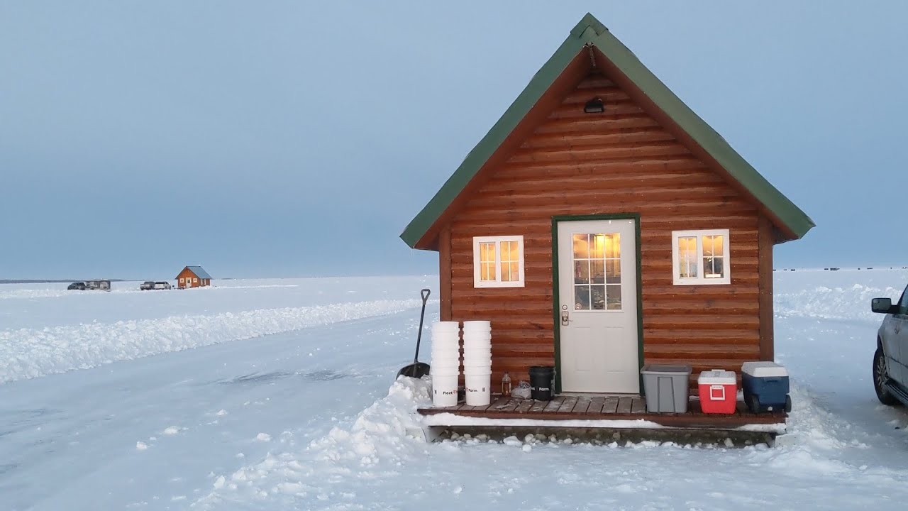 Luxury Ice Fishing on Lake of the Woods. Sleeper house ice fishing Episode  7 