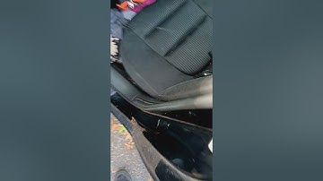 2015 mazda 6 I sport key in trunk security system  on. trunk button not working!