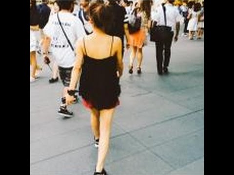 海外セレブの日常みたい？ 柏木由紀が“街で浮く”たかみなを激写。