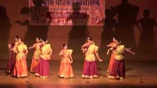 Chadrakat patkar (dombivli) i. e. s. schoolgirl's dance performance on
natrang song