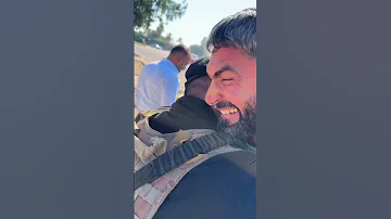 عبدالله كلاسيك يلتقي مع اخوه بعد فراق طويل 