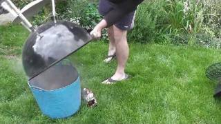 How to clean a barbecue in 1 minute