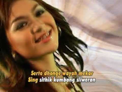Dian Ratih - Alum [Official Music Video]