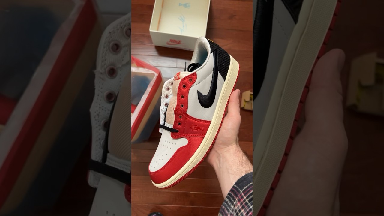 Air Jordan 1 low Trophy Room unboxing 