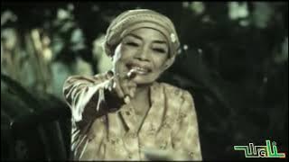 wali - Nenekku Pahlawanku / My Grandma is  my hero - english lyric