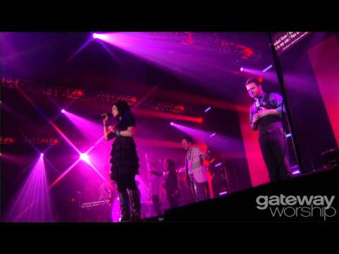 "O The Blood", Gateway Worship, Song led by Kari J...