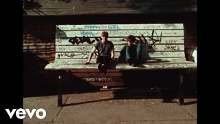 Video thumbnail of "Circa Waves - Fossils"