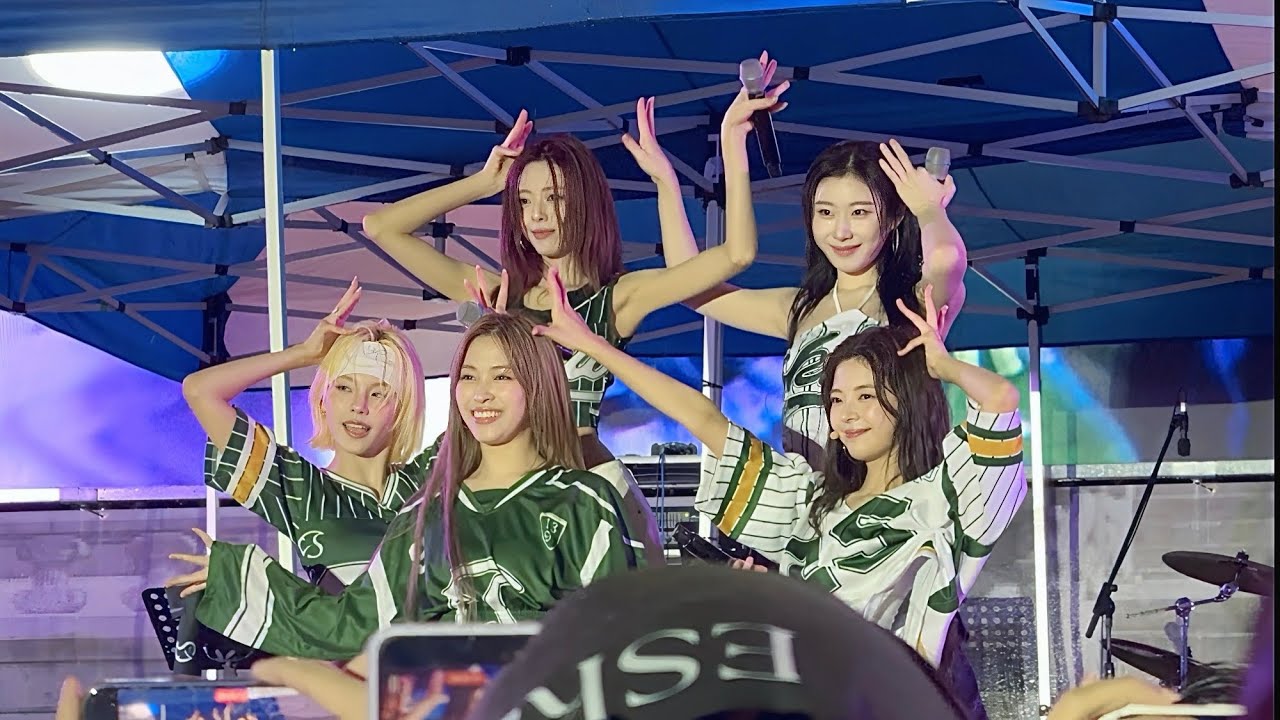 20250912 ITZY 있지 WANNABE (워너비) | 성균관대학교 에스카라 ESKARA | 4K