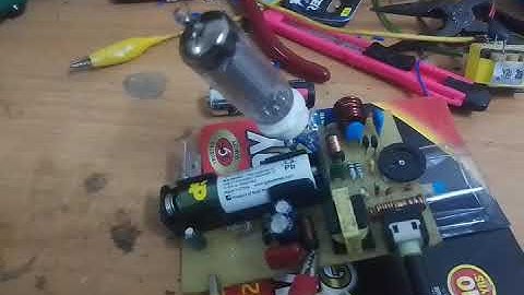 testing super regenerative FM radio with DF97 it work well at 90VDC