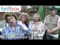 Hyacinths desperate to get rid of onslow and her sisters   keeping up appearances