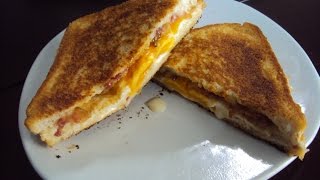Sandwich de Huevo Con Tocino y Queso  -  Riquisimo ..!!