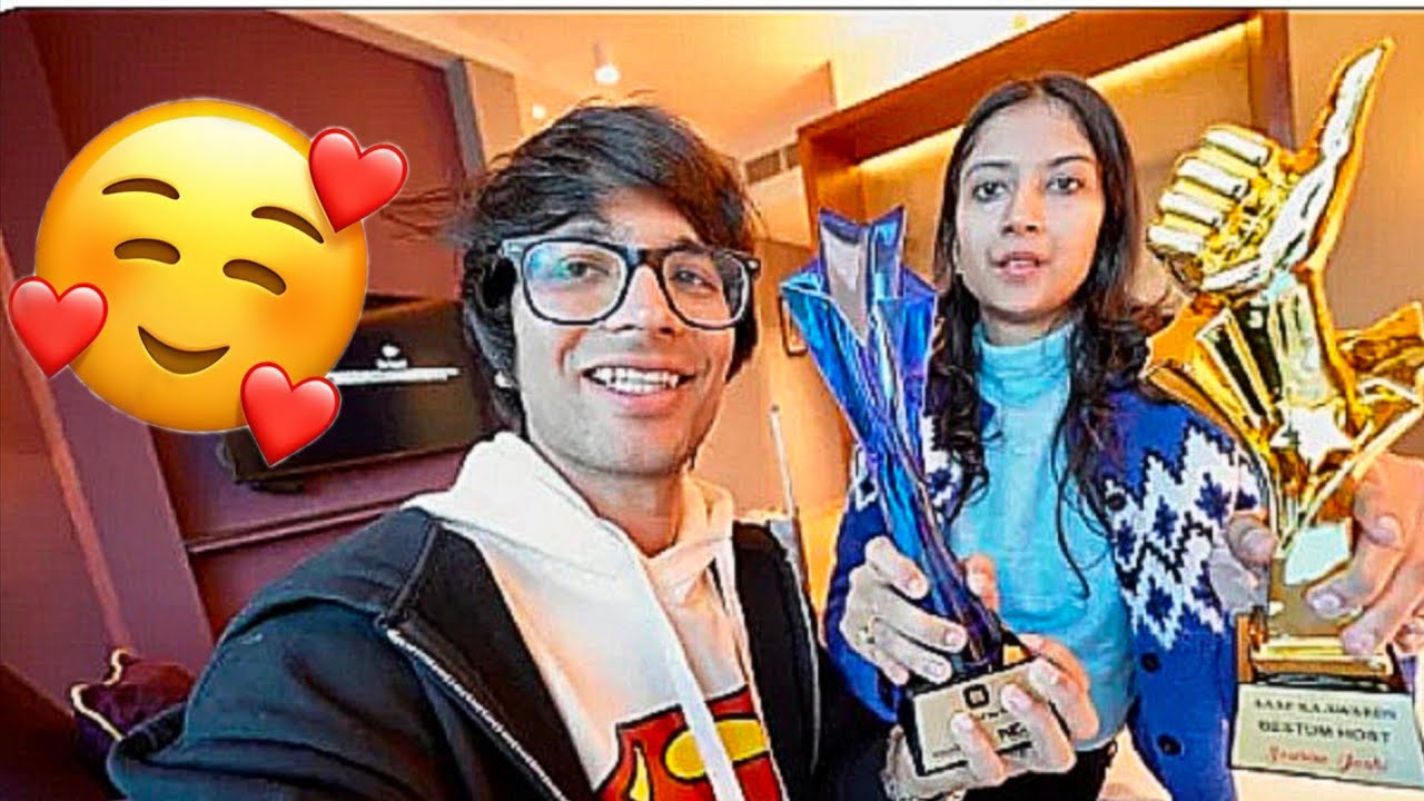 Finally 2 Awards Mil Gaya 😍