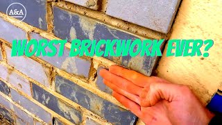 Is This The Worst Brickwork You've Ever Seen? Starting The Flats #Bricklaying