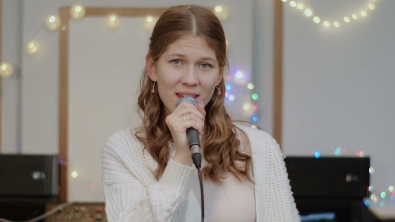 Elisabet Bachaus - Pettumuse naljaks