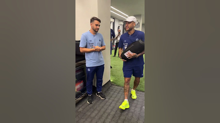 Neymar chegando no vestiário 🎥 😅 #shorts  #futebol #neymar