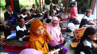 Gending nyamleng PUJIKU Ebeg WULUNGSARI Live Selanegara Kaligondang PURBALINGGA