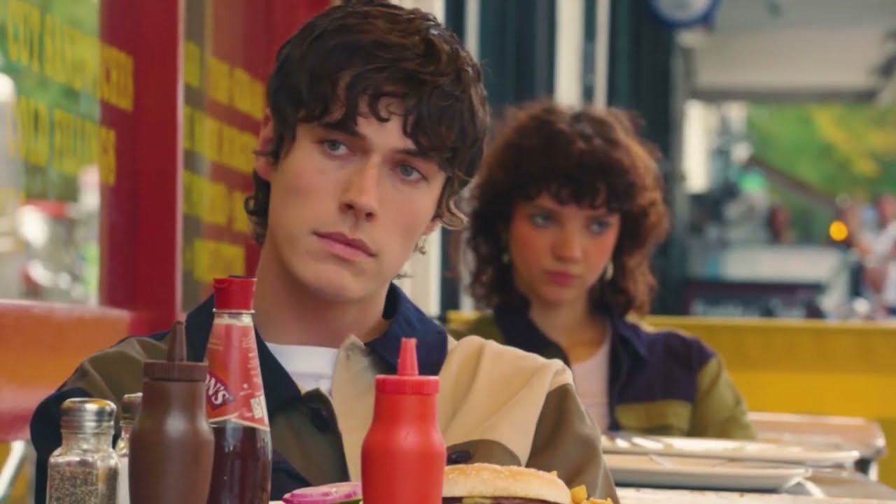 COME INTO THE KITCHEN… 🍽️ BEHIND THE SCENES OF THE LAZY OAF SERVICE NOT INCLUDED CAMPAIGN