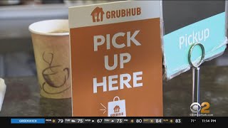 Woman makes desperate call for help on GrubHub delivery order screenshot 1