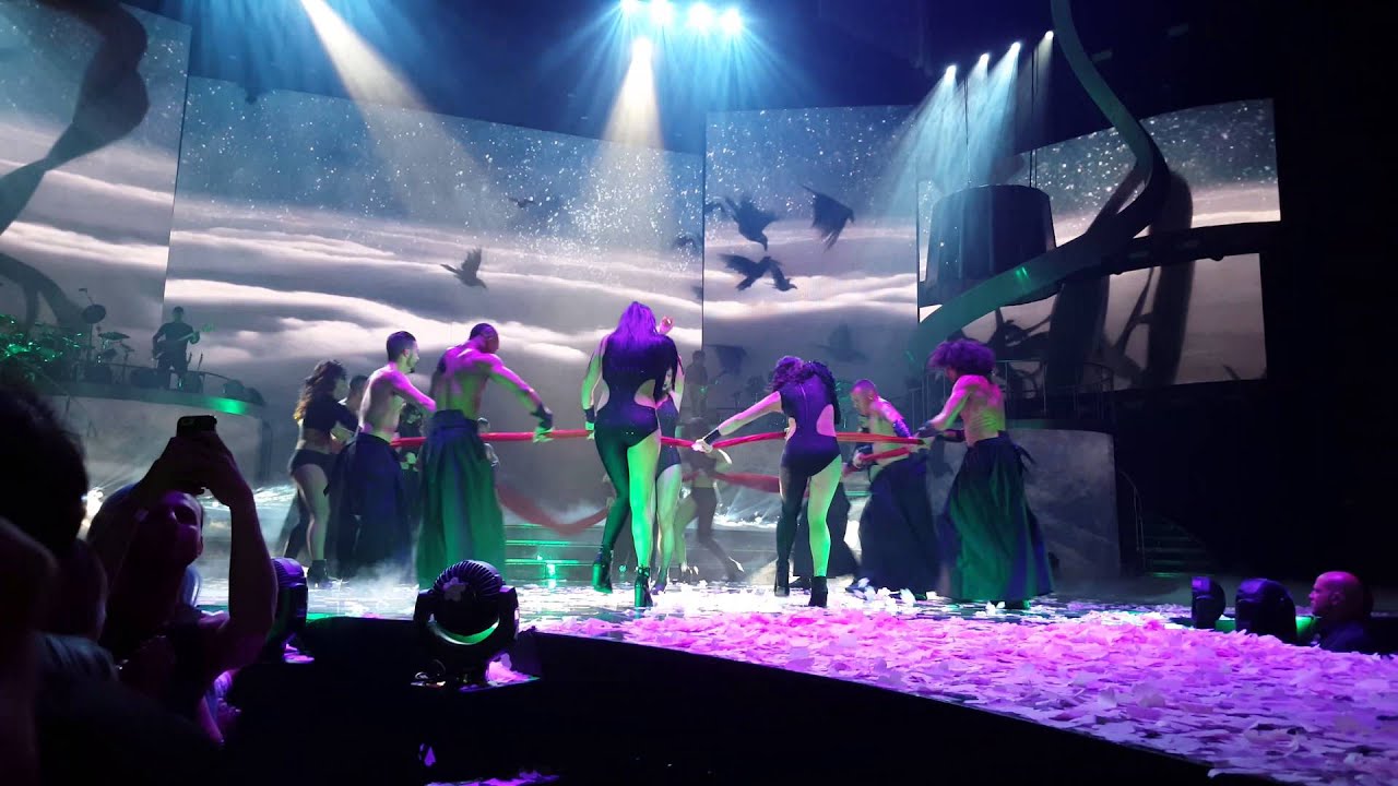 Britney Spears *Oops I did it again* @ Las Vegas 5/13/2015 4K Quality!