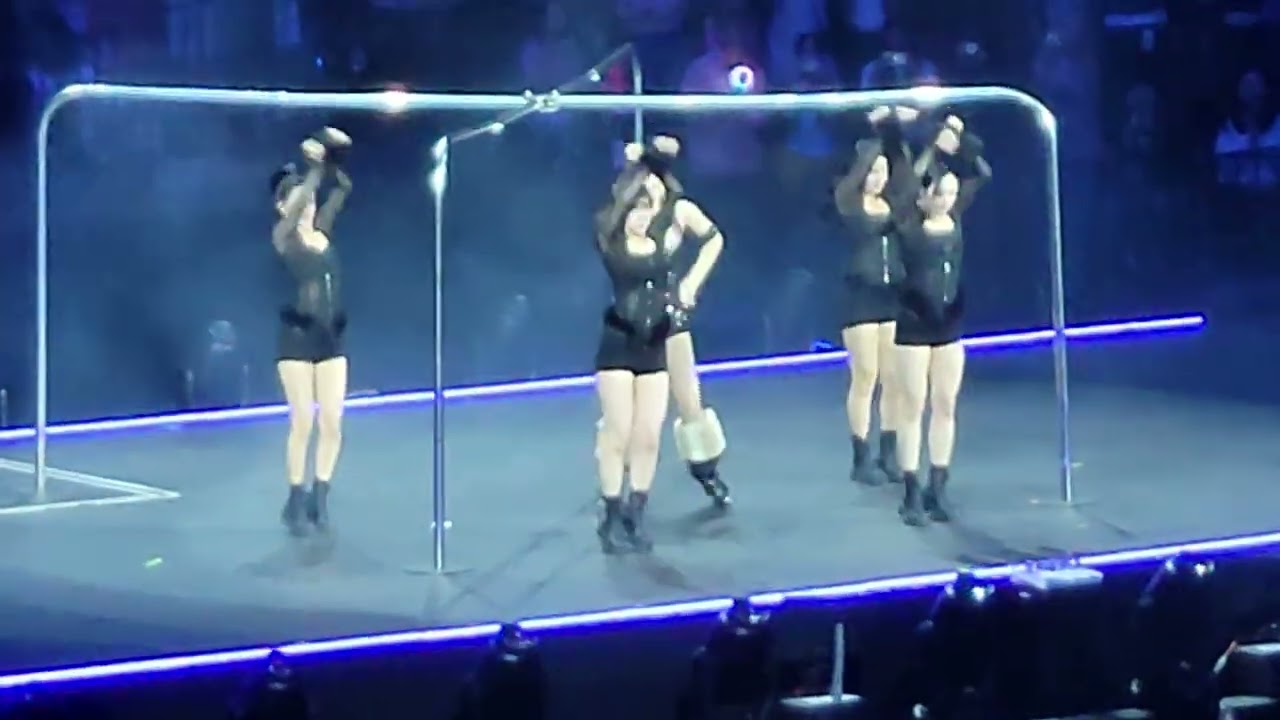 Tzuyu solo Twice in Montreal [March 3, 2026]