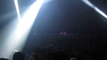 Sean Tyas at Avalon 2/1/14 dropping The Chamber - Liam Wilson UA Edit Remix (2/5)