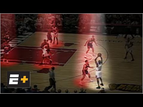 Phil Jackson analyzes MJ highlights and the Bulls' triangle offense on 'Detail' | ESPN+