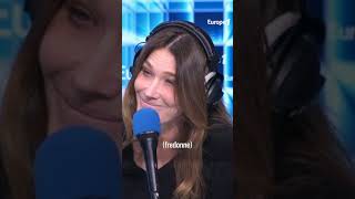 Quand Carla Bruni évoque Baudelaire et Barbara