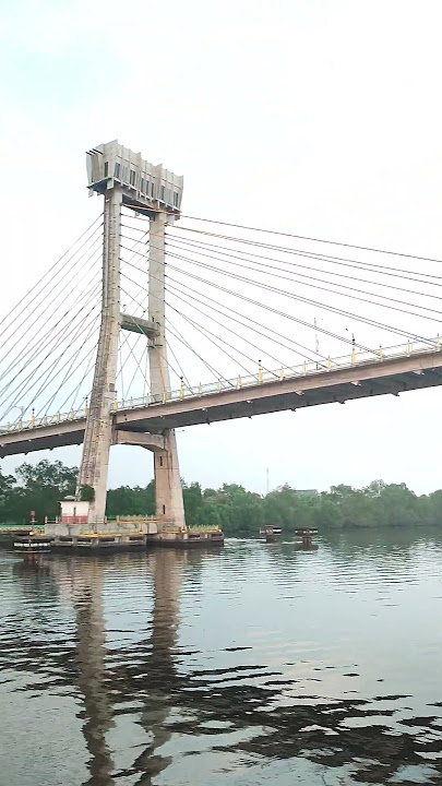 besar megah nya jembatan siak lawo #pelaut #pelautindonesia #sailor  #videoviral #fypシ゚viral #fyp