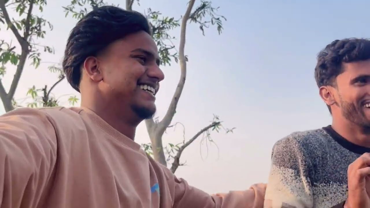 😂Batao, aaj kis type ki masti mood mein ho —chill talks, jokes, shayari, games, ya bas timgupshup? 😎