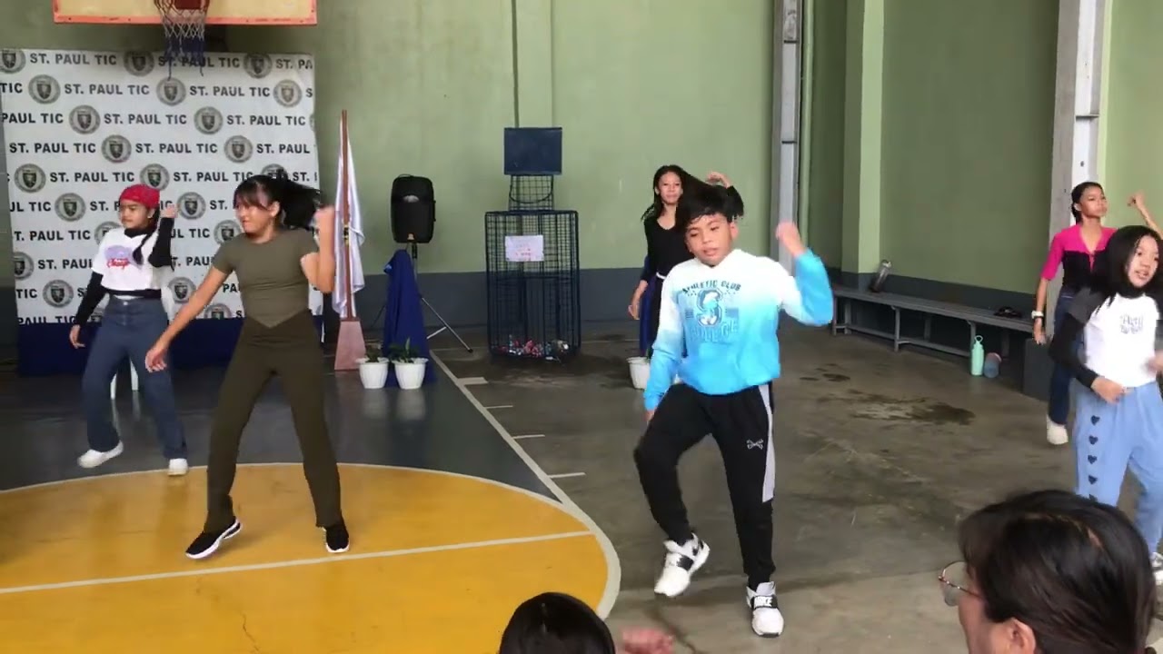 St Paul dance troupe