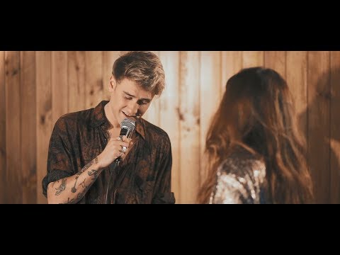 Dani Fernández - No te pido que vuelvas (feat. Marta Soto) (Vídeo Oficial)