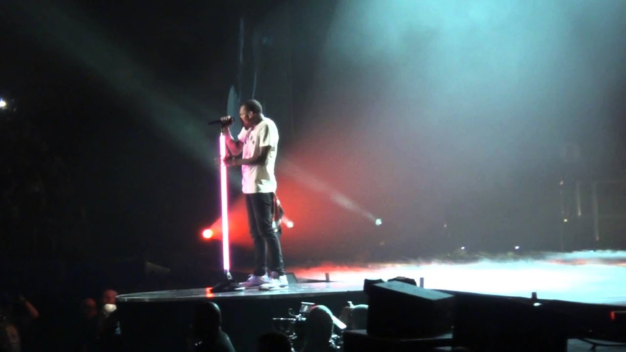 Chris Brown - Deuces, All Back & Don't Judge Me, December 5. (Antwerp, Be)