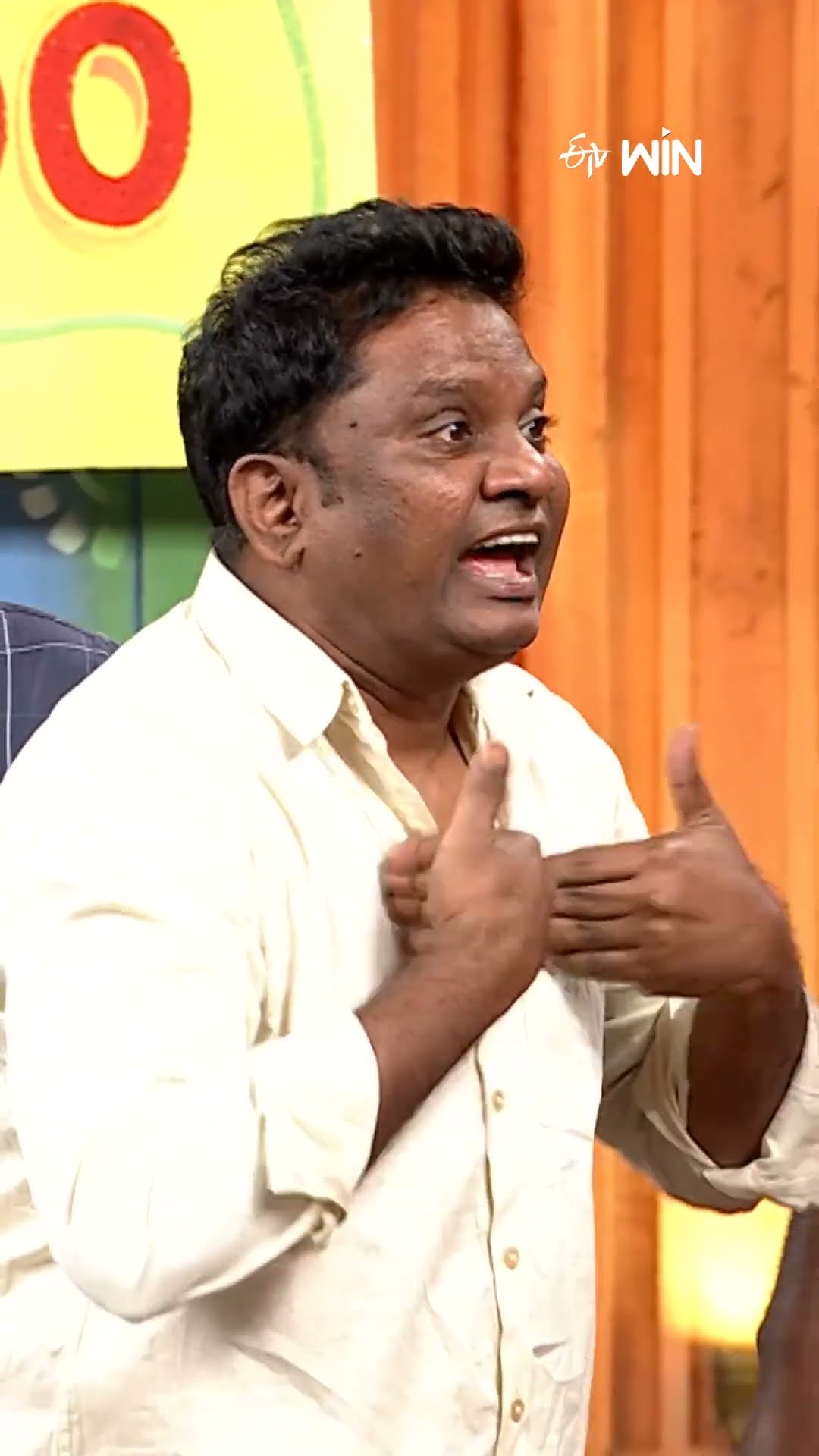 #shorts - కేక్ కొనడానికి డబ్బులు లేవు కానీ దత్తత మాత్రం తీసుకున్నాడు..! #jabardasth #nookaraju