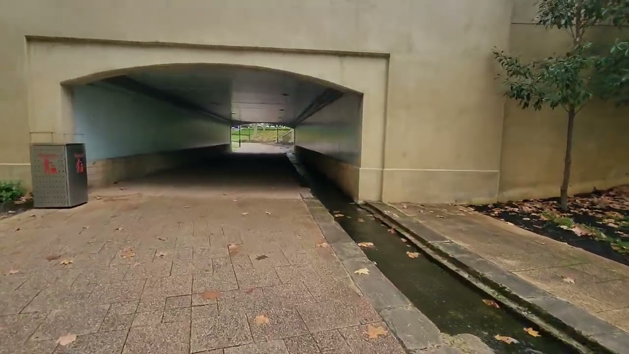 A scenic brief walking trail from East Perth Claisebrook Cove Lake to the ABC radio station Perth WA