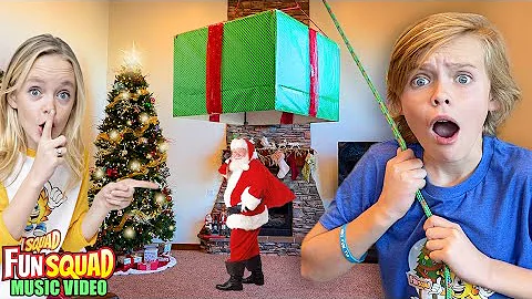 Gonna Catch Santa! (Official Music Video) The Fun Squad Sings on Kids Fun TV!