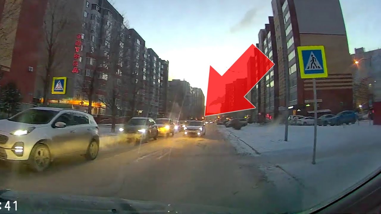 Kia Rio У734ЕА72 обгон по встречной - YouTube