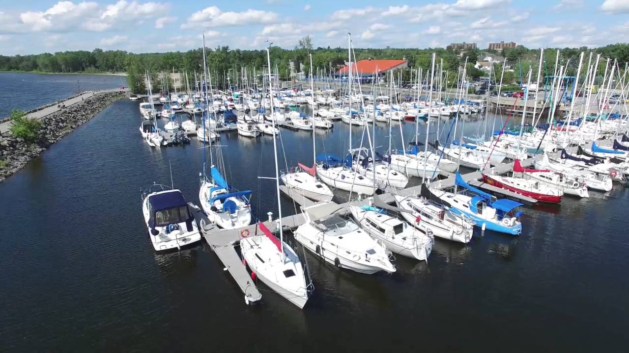 Vue aérienne de la Marina d'Aylmer en Août 2016 YouTube