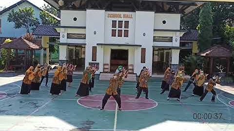 Apresiasi Dharma Wanita SMPN 1 MAGELANG bagi Pejuang Covid-19