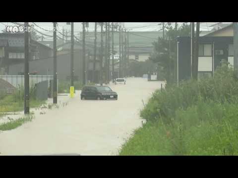 Flood Damage from Heavy Rain Expands to Over 400 Buildings - YouTube