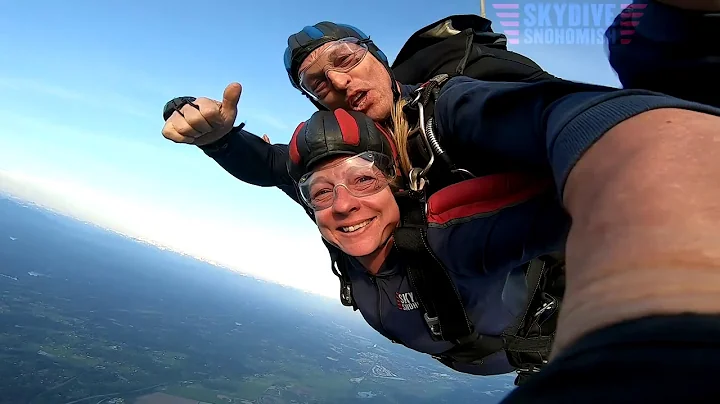 Heather Sewell's Tandem skydive!