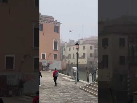 Video: Farà un tuffo in picchiata?