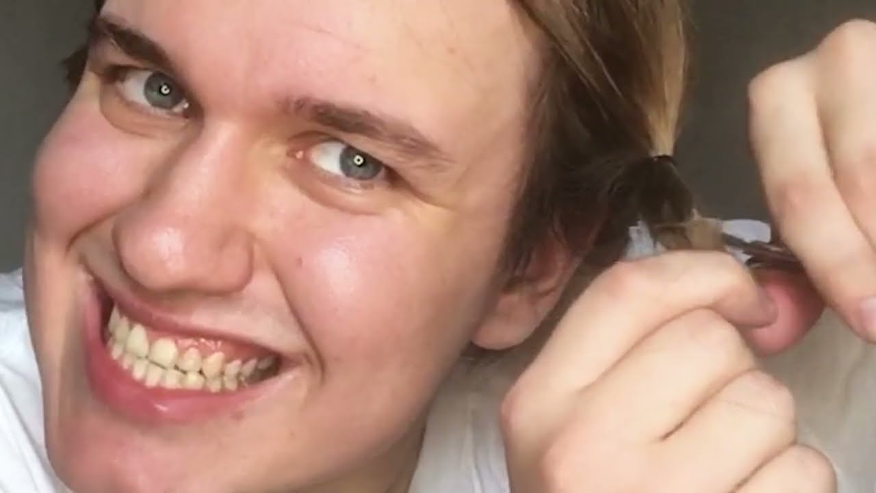 Как постричься самому и не ходить в парикмахерскую Цирюльникъ - YouTube