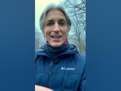 💃🏻 счастливая и окружена вниманием. Она выбирает себе лучшего из лучших ...