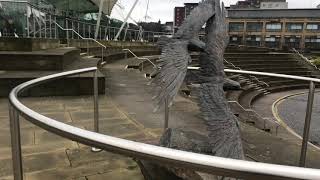 Edinburgh street walk Dynamic Earth surrounding